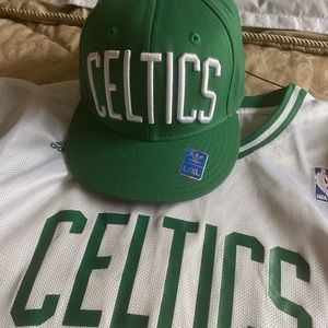 Super Hot Garnett Celtics jersey&hat!